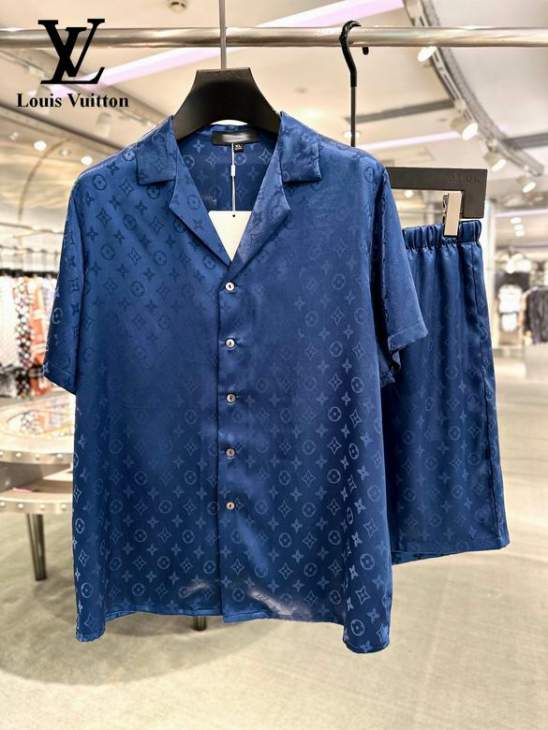 Picture of LV Shirt Pant Suits _SKULVM-3XL24cn18623072